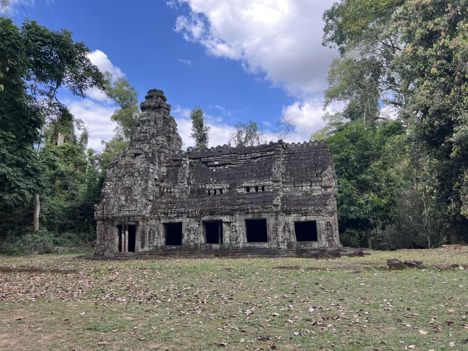 Angkor By Bike 5Days